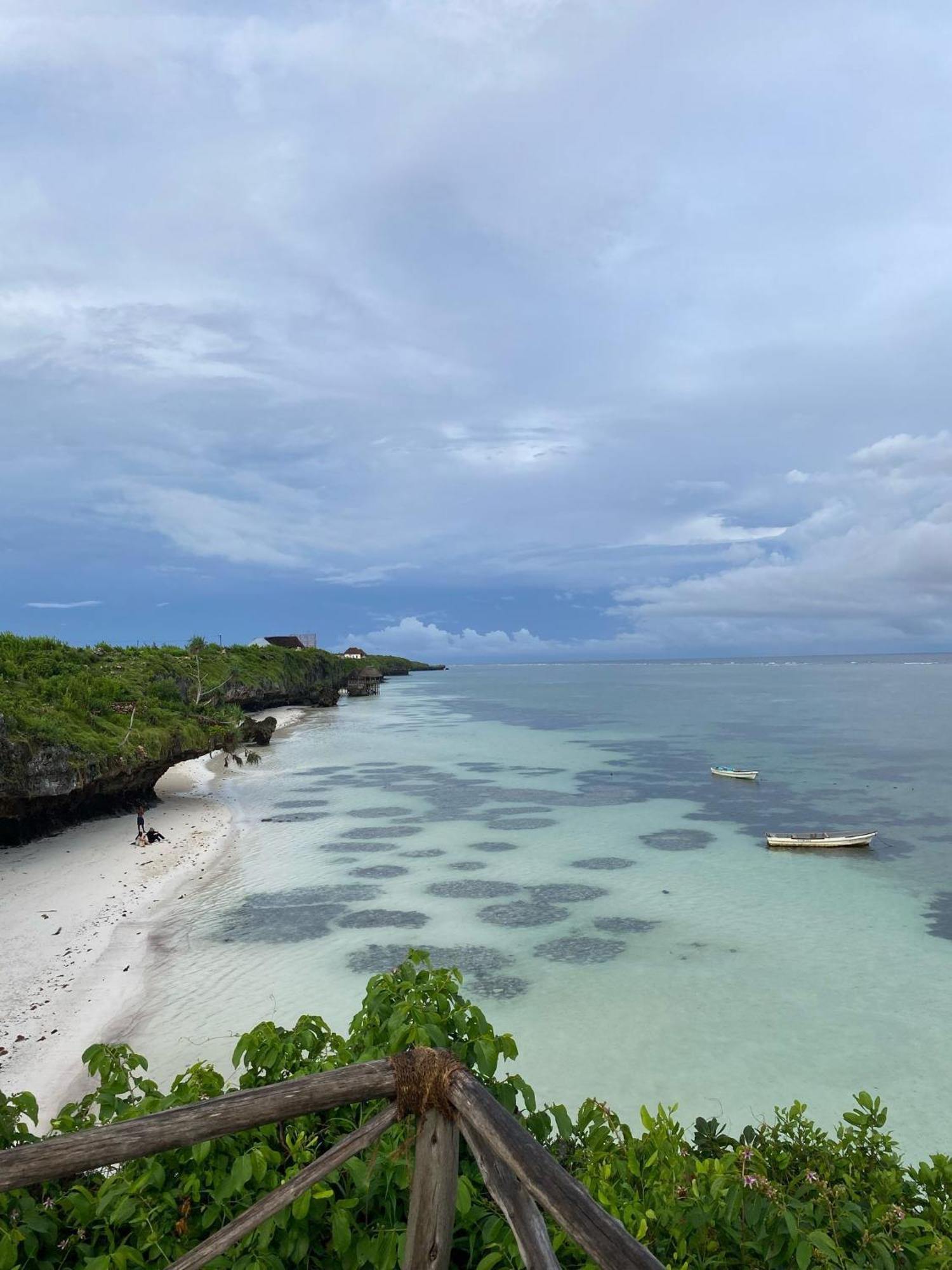 Aparthotel Mtende Beach Bungalow Ocean View Exteriér fotografie